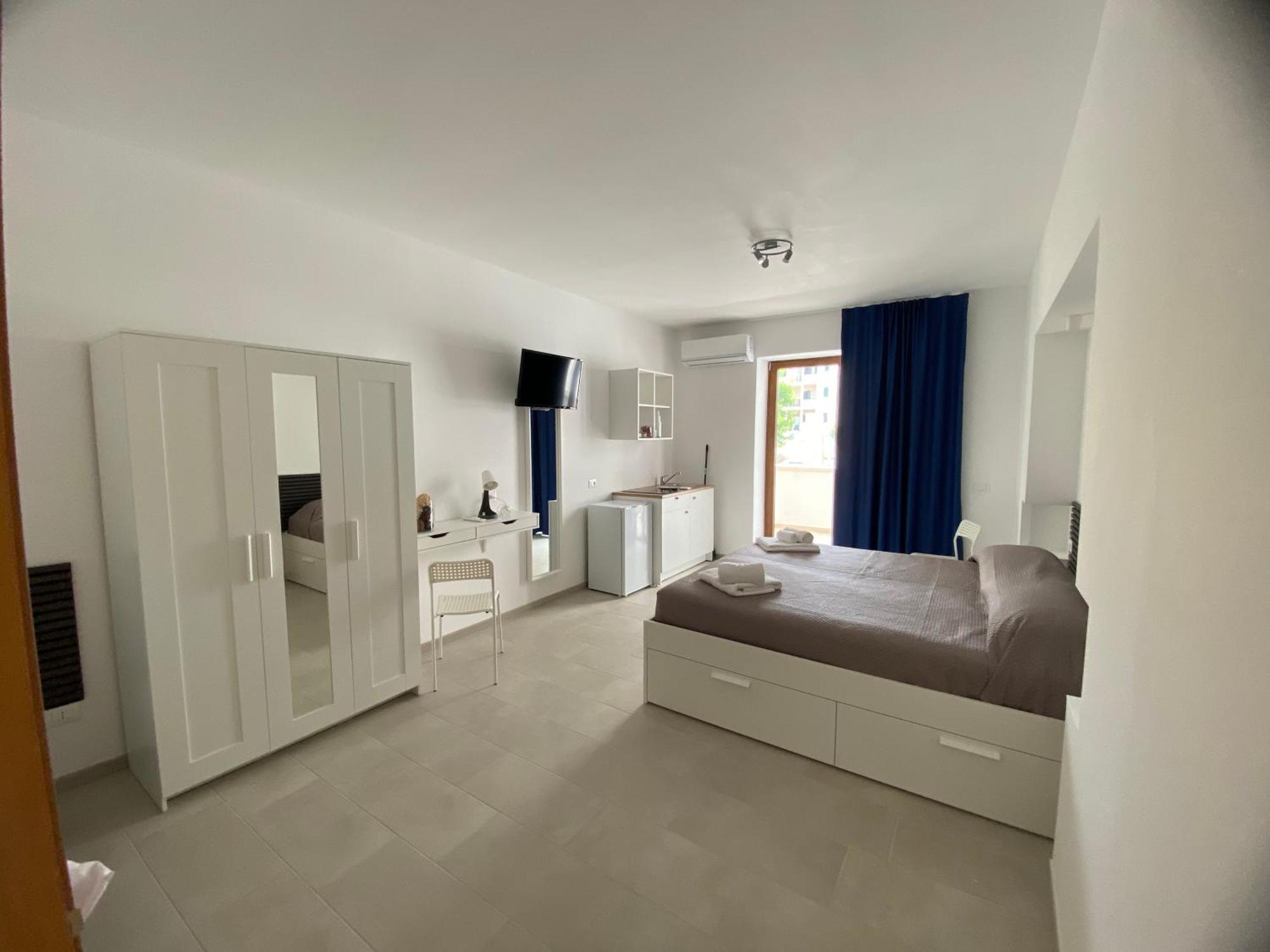 Manfredi Sea Room Вьесте Экстерьер фото